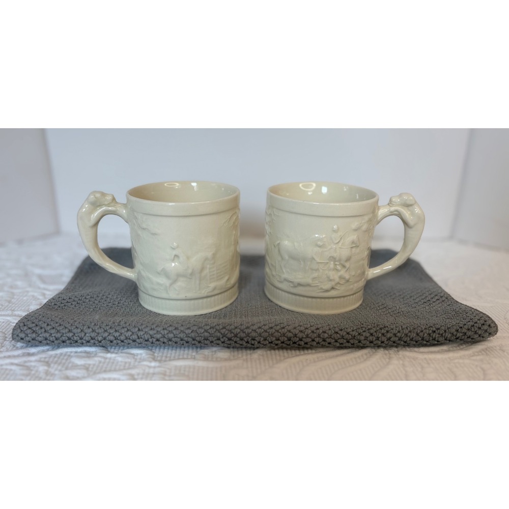 VTG Wedgwood Etruria/Barlaston Fox Hunt Mug Set 2 Hound Handle Creamware England